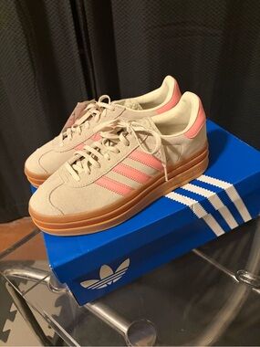 NWT Adidas Pink and beige gazelle bold shoes. Please read description.